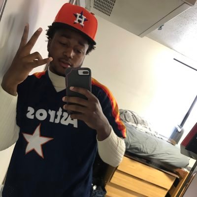 Profile Picture of Nigel (@Ayo__Pierre1) on Twitter