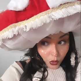 Profile Picture of Alexa Doucette (@wolfiegrin) on Pinterest