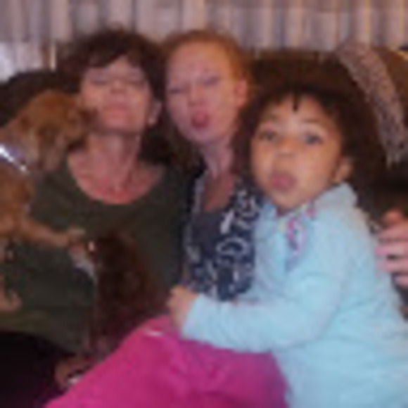 Profile Picture of Jennifer Heiston (@jenheiston) on Poshmark