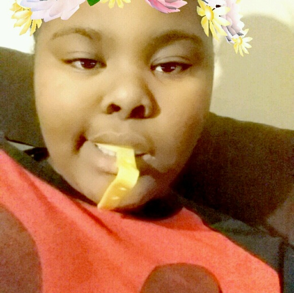 Profile Picture of Richardaa Reneaa (@richardaa) on Poshmark