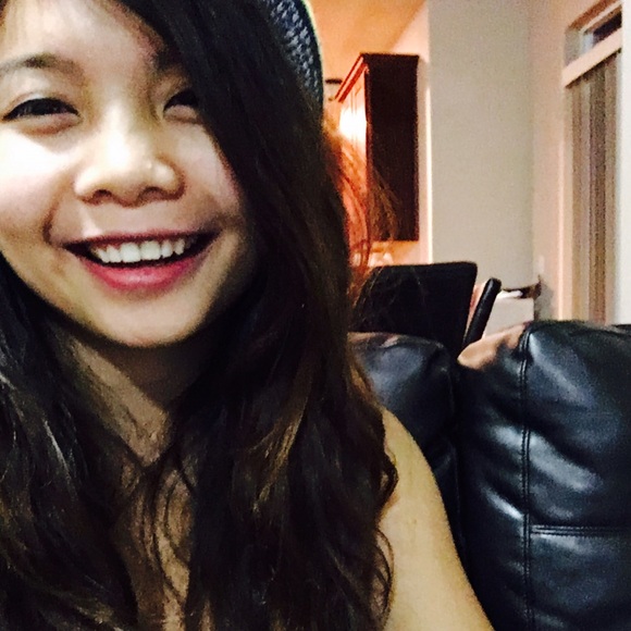 Profile Picture of Duyen Pham (@duyenpham0605) on Poshmark