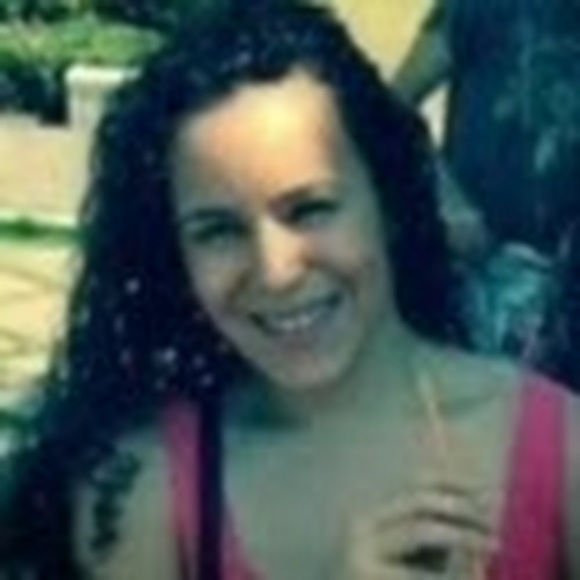 Profile Picture of Ashley Mcniff (@ashley_mcniff) on Poshmark