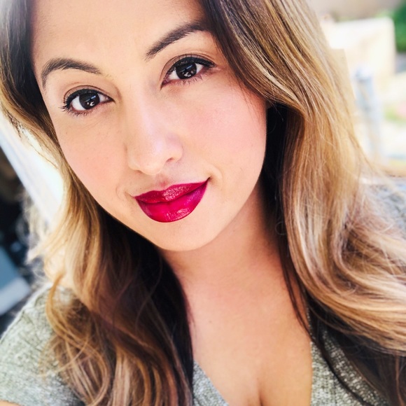 Profile Picture of Anita Gutierrez (@neeters16) on Poshmark