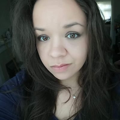 Profile Picture of Ashley (@Reckless_Ruby) on Twitter