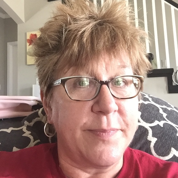 Profile Picture of Gail Maki-dalbec (@msmaki58) on Poshmark