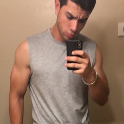 Profile Picture of Daniel Ojeda (@451danielojeda) on Twitter