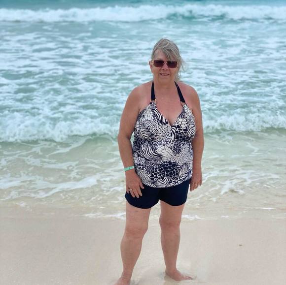 Profile Picture of Dian Fellers (@dfell21712) on Poshmark