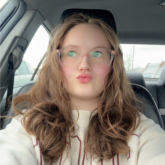 Profile Picture of Riley Ringman (@riley_liz05) on Poshmark