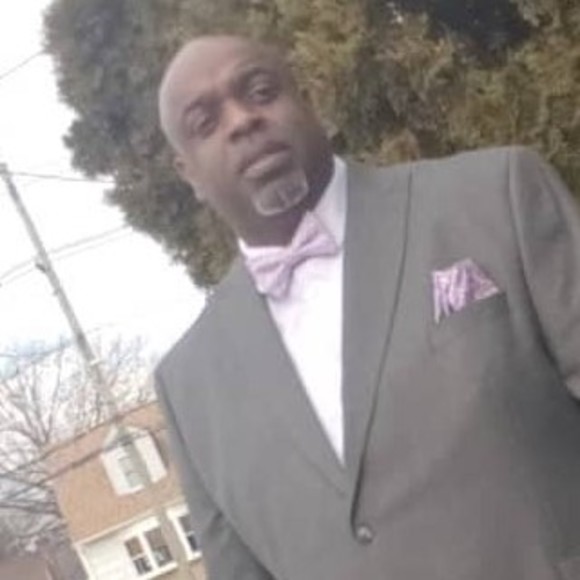 Profile Picture of Kareem Stoute (@kareemstoute) on Poshmark