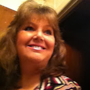 Profile Picture of Paula Howard (@omgffswhatnow) on Youtube