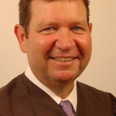 Profile Picture of Jim Shake (@jimshake) on Twitter