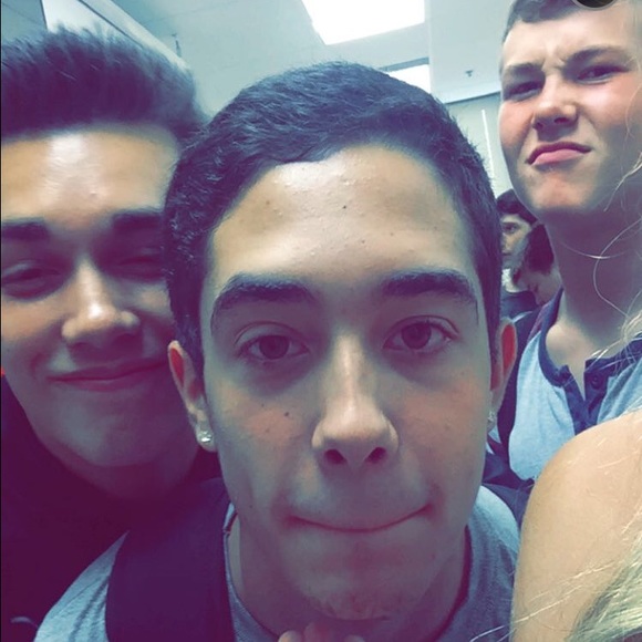 Profile Picture of Luke Hernandez (@br0wnsugar) on Poshmark