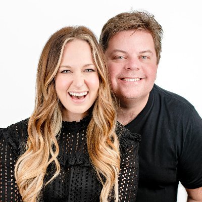 Profile Picture of CallieandJeff (@CallieandJeff) on Twitter