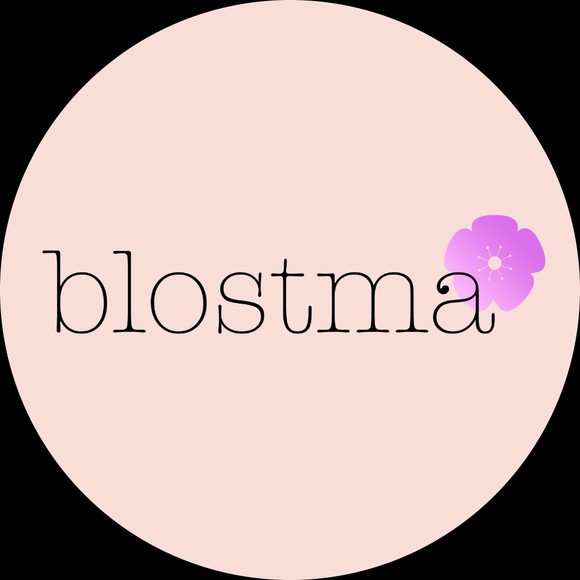 Profile Picture of ! samantha Halstead (@blostma) on Poshmark