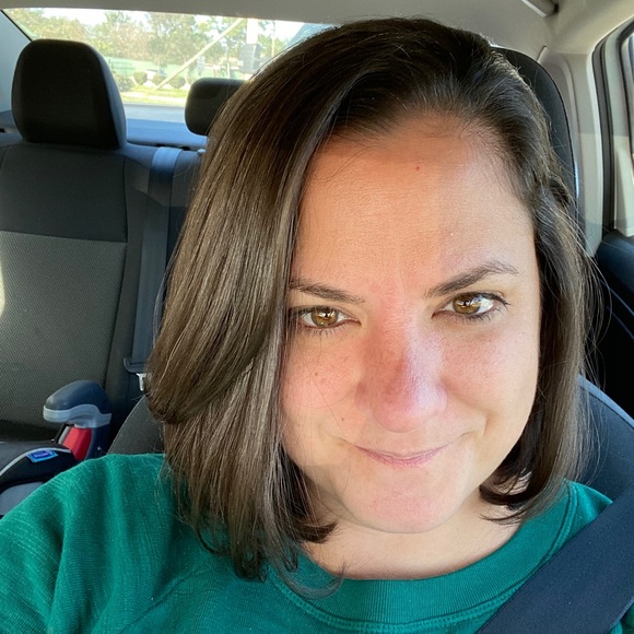 Profile Picture of Katherine Baudouin (@k_baudouin) on Poshmark