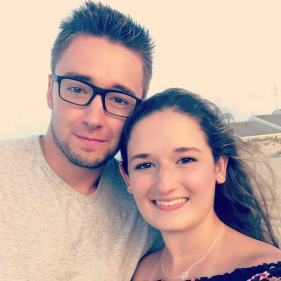 Profile Picture of Catie Varalli (@catievaralli) on Poshmark