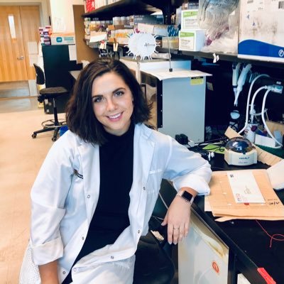 Profile Picture of Lisa Deliu (@lisa_deliu) on Twitter