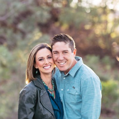 Profile Picture of Chad & Julia Dedmon (@chadandjulia) on Twitter