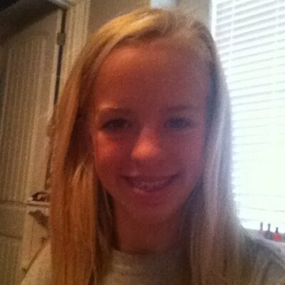 Profile Picture of Kristen Pettit (@pettit_kristen) on Twitter