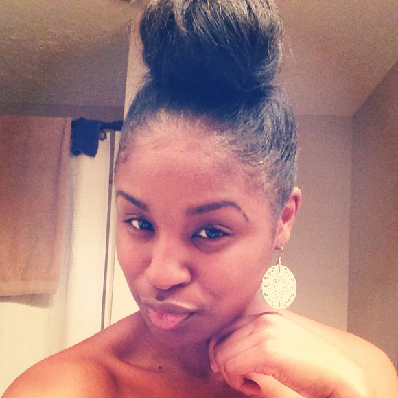 Profile Picture of Jerilyn Kelly (@jerilynmonique) on Poshmark