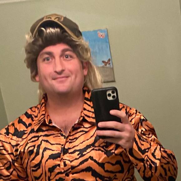 Profile Picture of Scott Weinberg (@scottweinberg1) on Poshmark