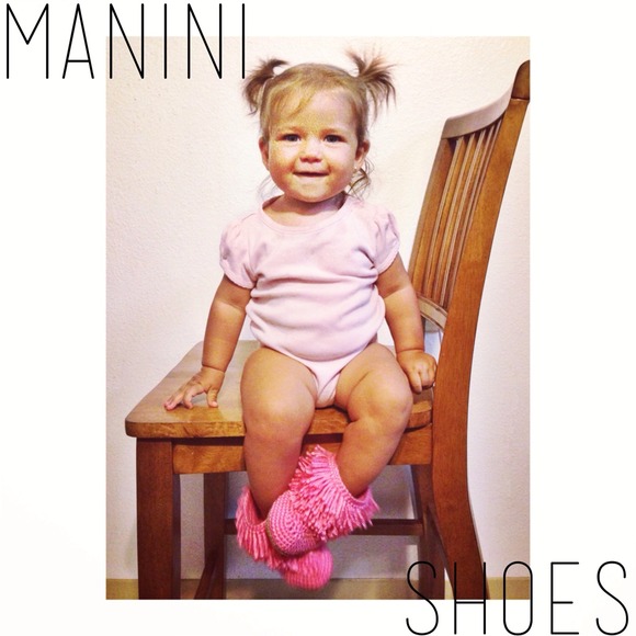 Profile Picture of Jennifer Balmaceda (@maninishoes) on Poshmark