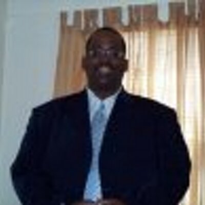 Profile Picture of Robert Easter (@bigrobbierob130) on Twitter