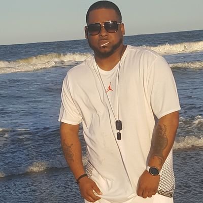 Profile Picture of Michael Lathan (@youdamanmike) on Twitter