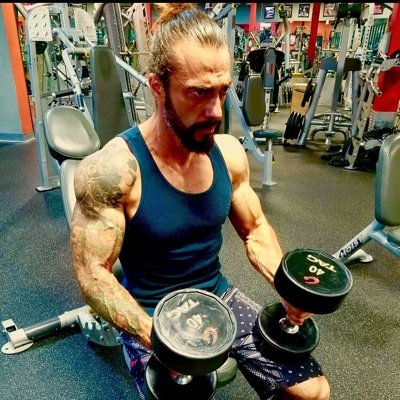 Profile Picture of Mike Diamond (@themike_diamond) on Twitter