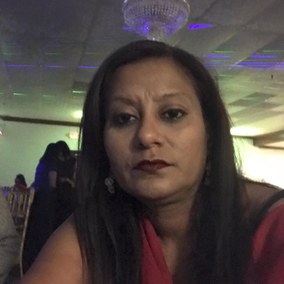 Profile Picture of Mona Kumar (@monakumar9) on Poshmark