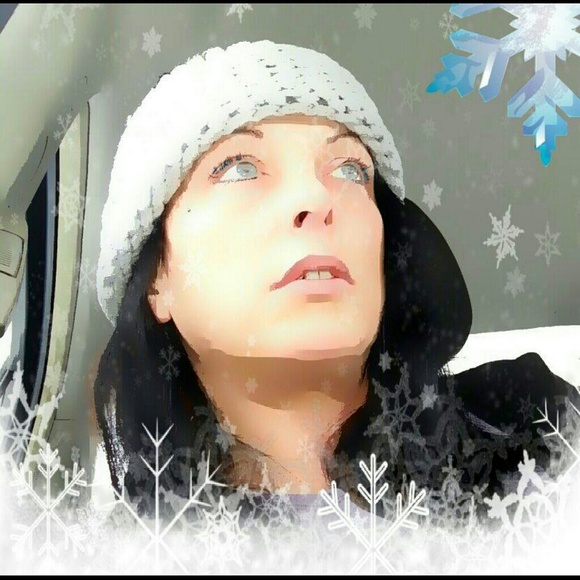 Wendy Kietur - Poshmark Profile Picture of Wendy Kietur (@kietur) on Poshmark