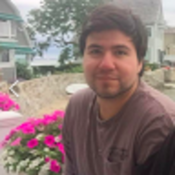 Profile Picture of Matt Rees (@mattrees18) on Poshmark