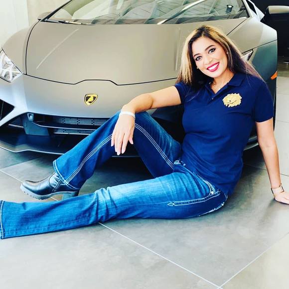 Profile Picture of Amrit Grewal (@amancheema) on Poshmark