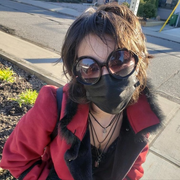 Profile Picture of Bunny Faneca (@angiefan20) on Poshmark