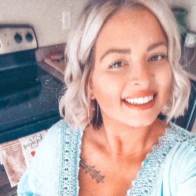 Profile Picture of Stephanie Aveau (@StephanieAveau) on Twitter