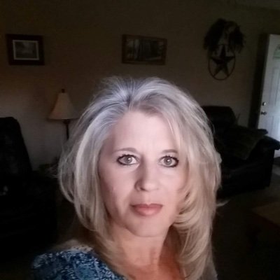Profile Picture of Laura Hacker (@LauraHacker11) on Twitter