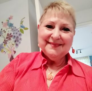 Louise Dénommée - Facebook Profile Picture of Louise Dénommée (@louise.denommee.9699) on Facebook