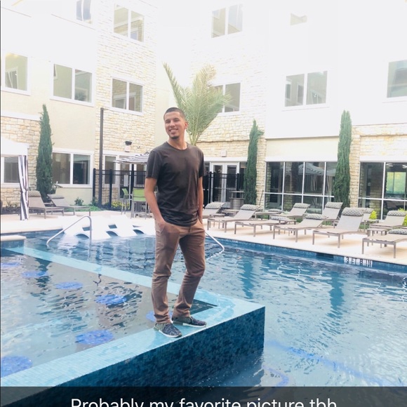 Profile Picture of Joey Guzman (@joeyguzman) on Poshmark