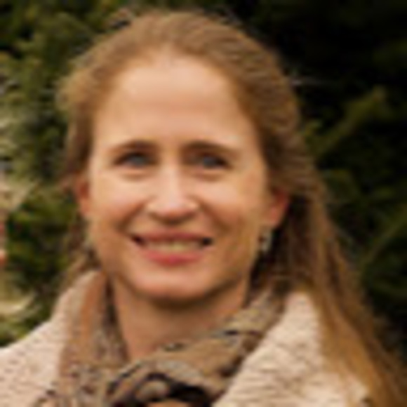 Profile Picture of Leann Diederich (@leanndiederich) on Poshmark