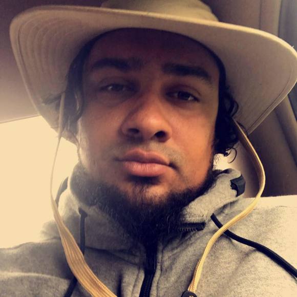 Profile Picture of Andrew Anderson (@imthatdude_drew) on Poshmark