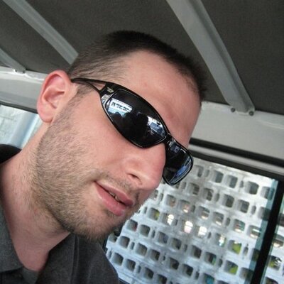 Profile Picture of Michael Viani (@Vstyle777) on Twitter