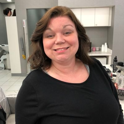 Profile Picture of Hillary Wheeler (@WheelerHillary) on Twitter