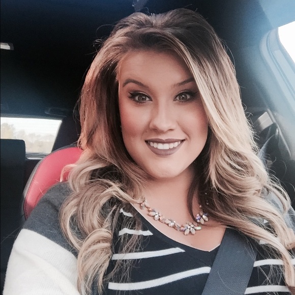 Profile Picture of Emily Wampler (@emily4054) on Poshmark