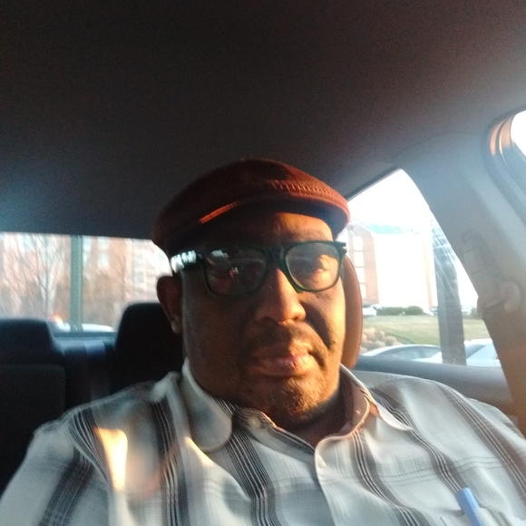 Profile Picture of Tim Monroe (@superior563) on Poshmark