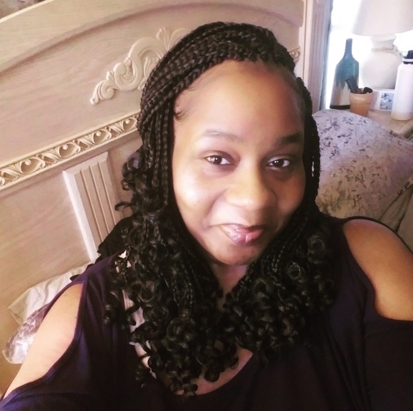 Profile Picture of Dwana Harper (@dupenda) on Poshmark