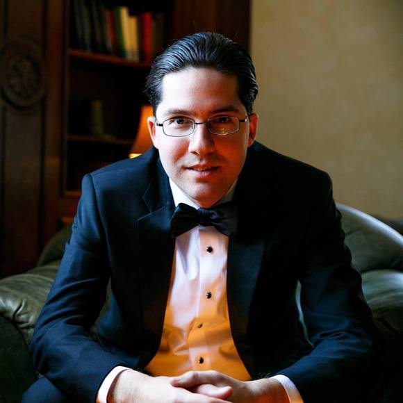 Profile Picture of David Feierstein (@davidfeierstein) on Poshmark