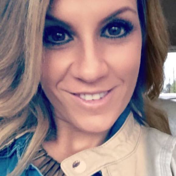 Profile Picture of Heather Panariello (@h_panariello) on Poshmark