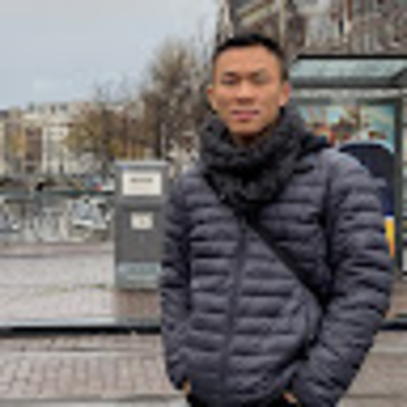 Profile Picture of Gary Li (@garyali09) on Poshmark