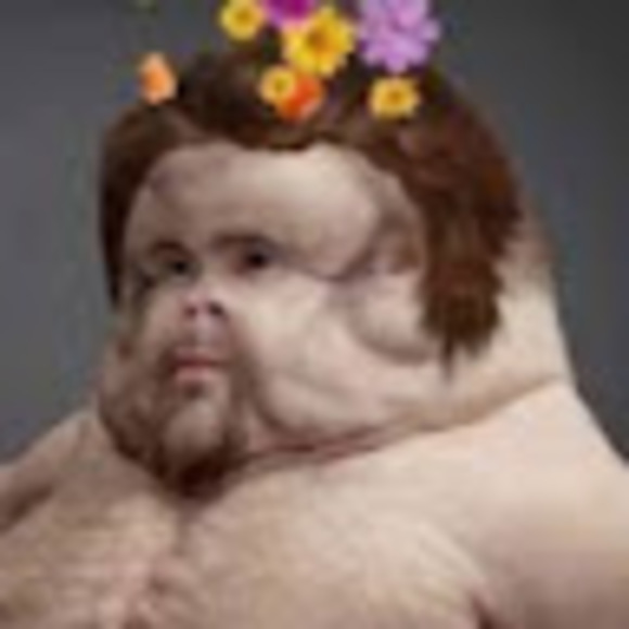 Profile Picture of Lillian Downing (@lilliandowning) on Poshmark