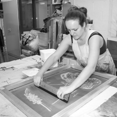 Profile Picture of Jen Rowland (@Jen_Rowland) on Twitter